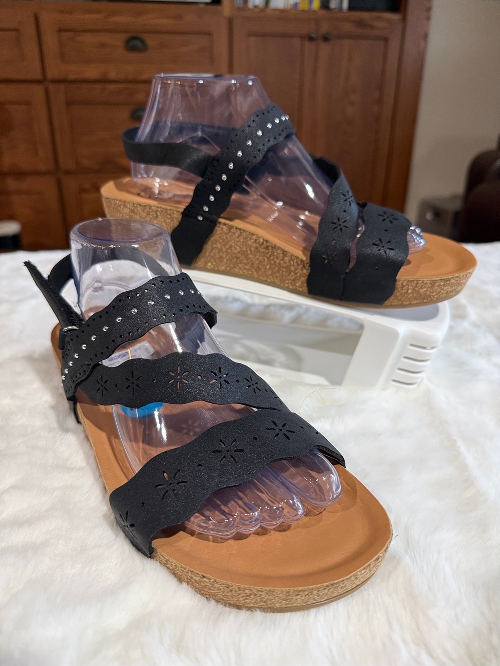 Women’s Black Strappy Wedge Sandals Size 10W